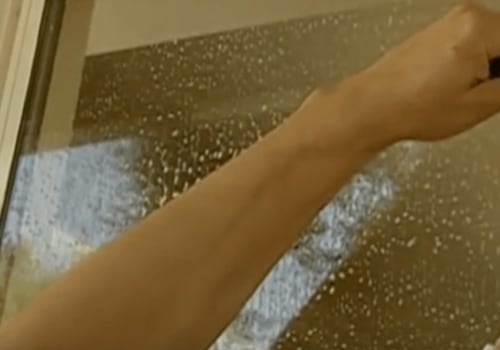 Waarmee maak je externe ramen schoon?